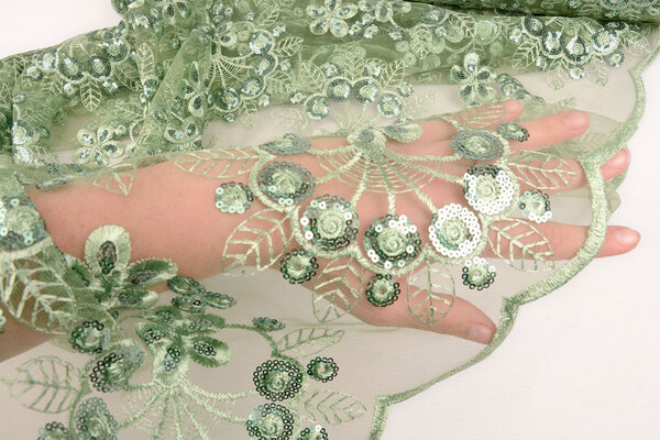 Mesh Geborduurd Pailletten Rosetta Oud Groen Mesh Geborduurd Pailletten Rosetta Oud Groen