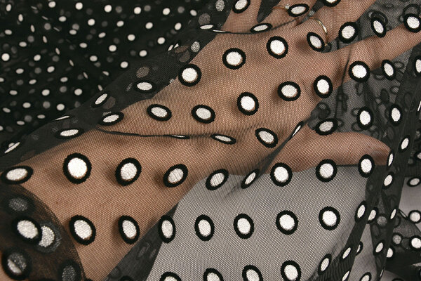 Feiner Tüll Okiri Schwarz-Silber