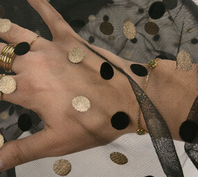 Fine Tulle Circulo Gold-Black