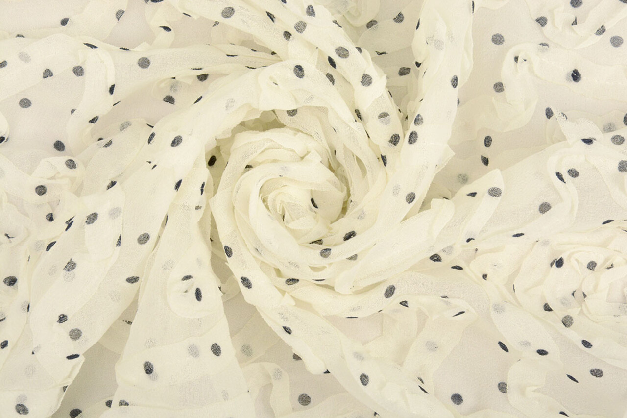 Chiffon Ruches en Stippen Creme Chiffon Ruches en Stippen Creme