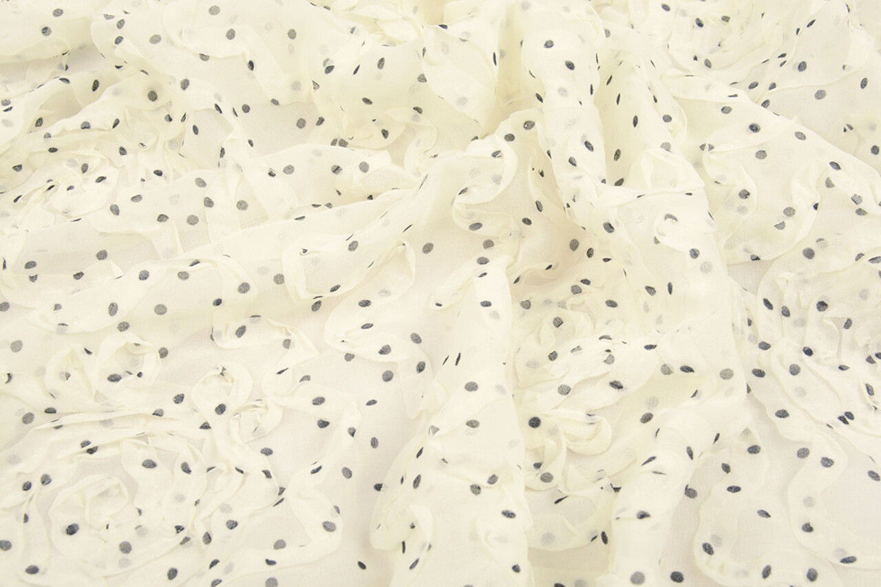 Chiffon Ruches en Stippen Creme Chiffon Ruches en Stippen Creme