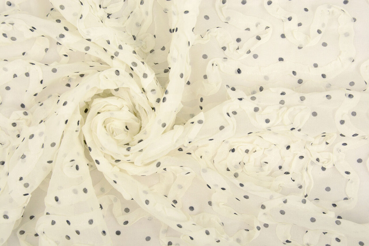 Chiffon Ruches en Stippen Creme Chiffon Ruches en Stippen Creme