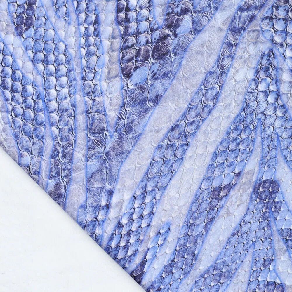 Digitaal Stretch Katoen Glossy Snakeskin Blauw