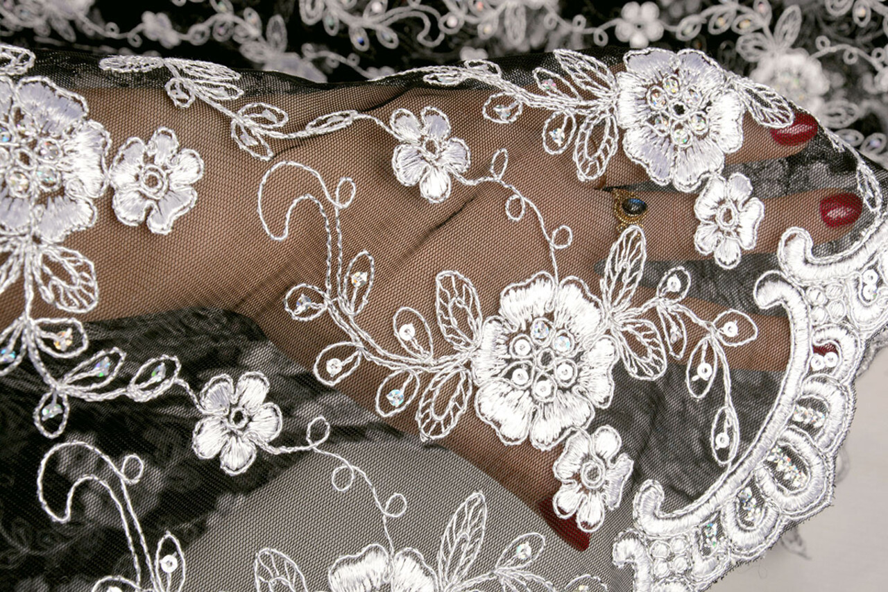 Netz Bestickt Aliyah Schwarz-Silber Netz Bestickt Aliyah Schwarz-Silber