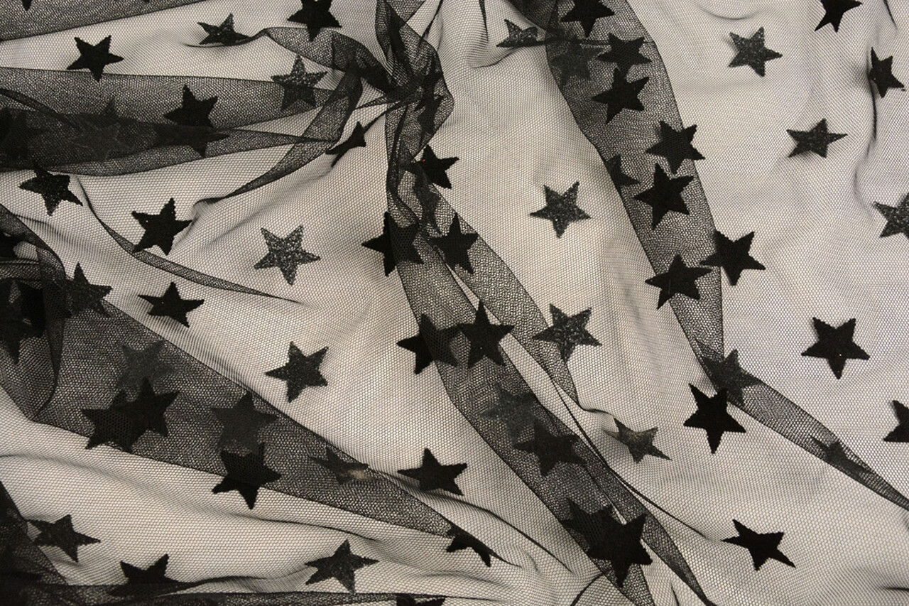 Fina Tul Estrellas Negro
