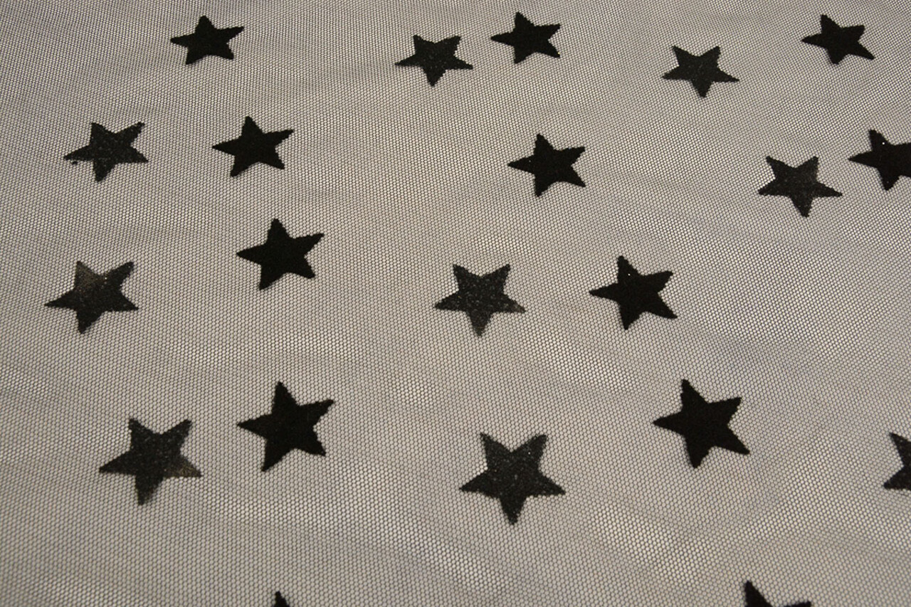 Fin Tulle Étoiles Noir