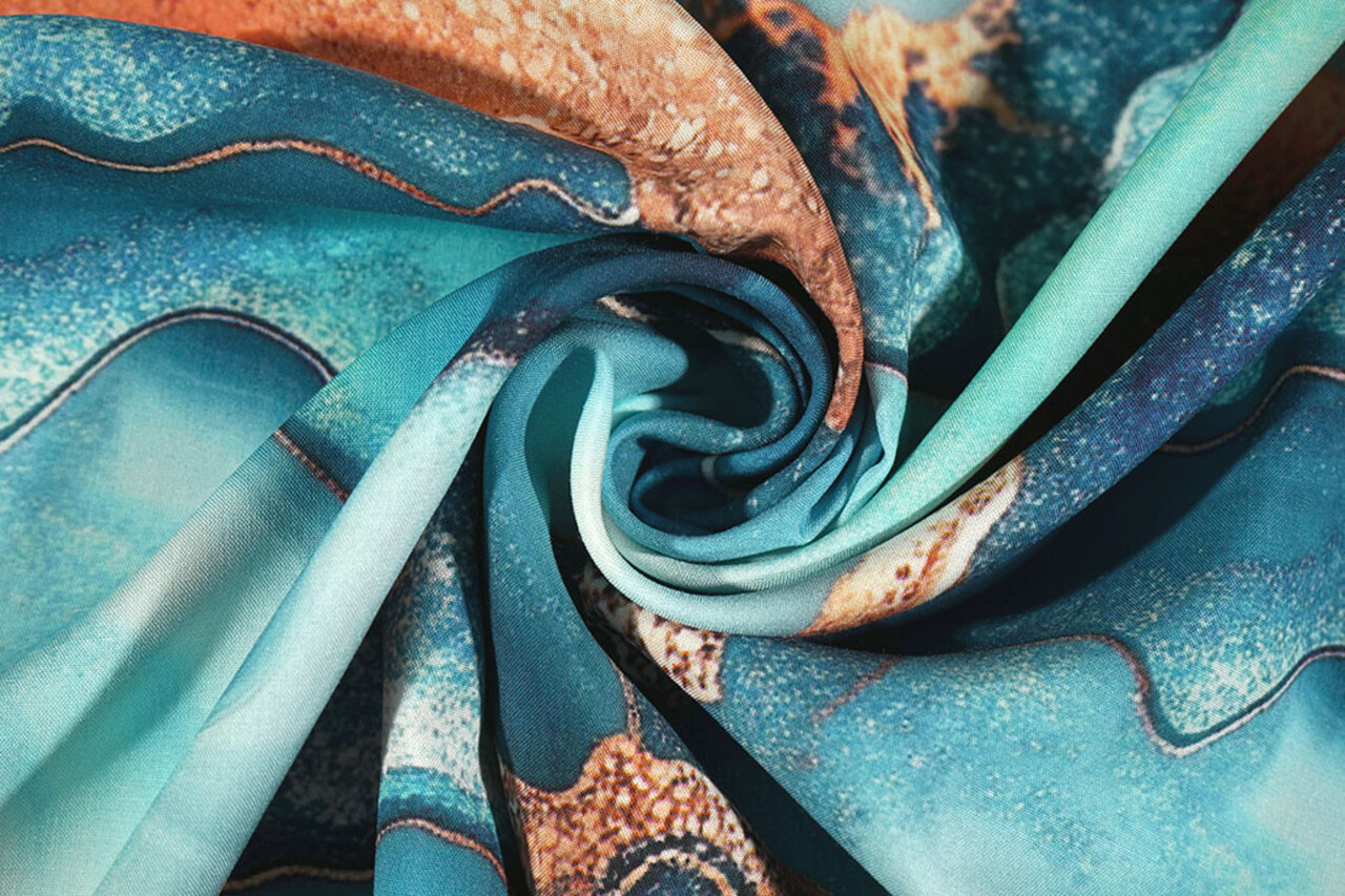 100% Viscose Nebulae Pouring