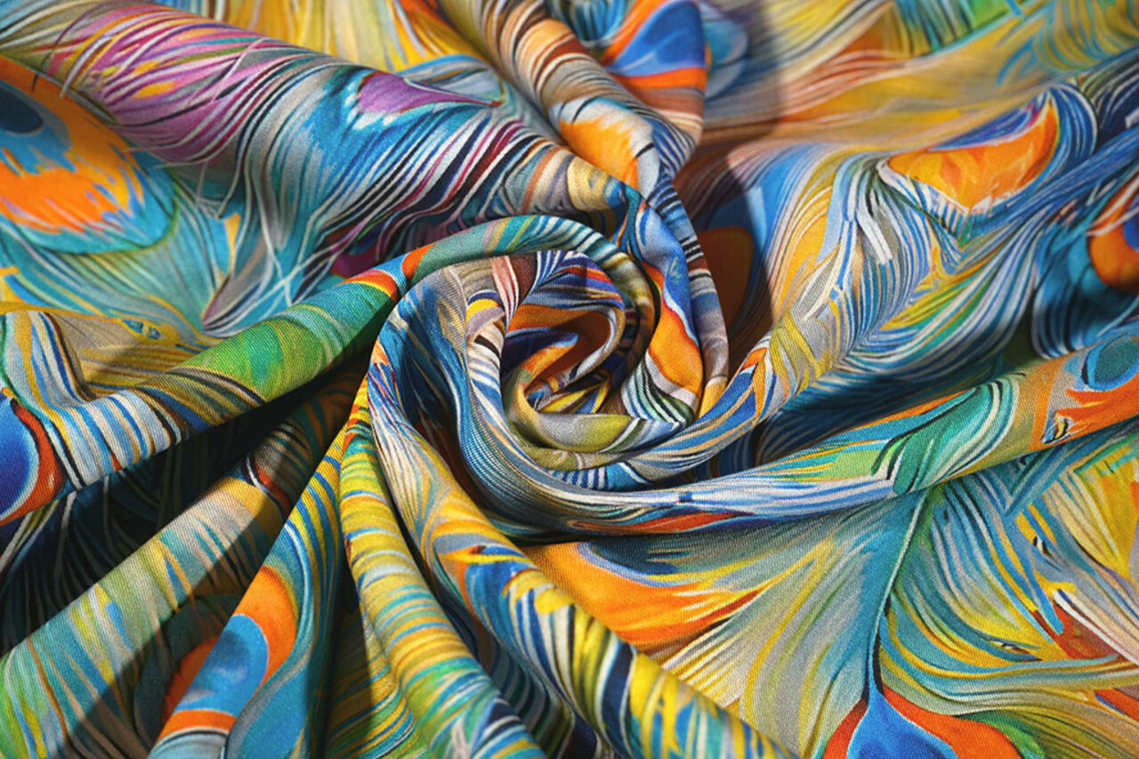 100% Viscose Pavona Feather