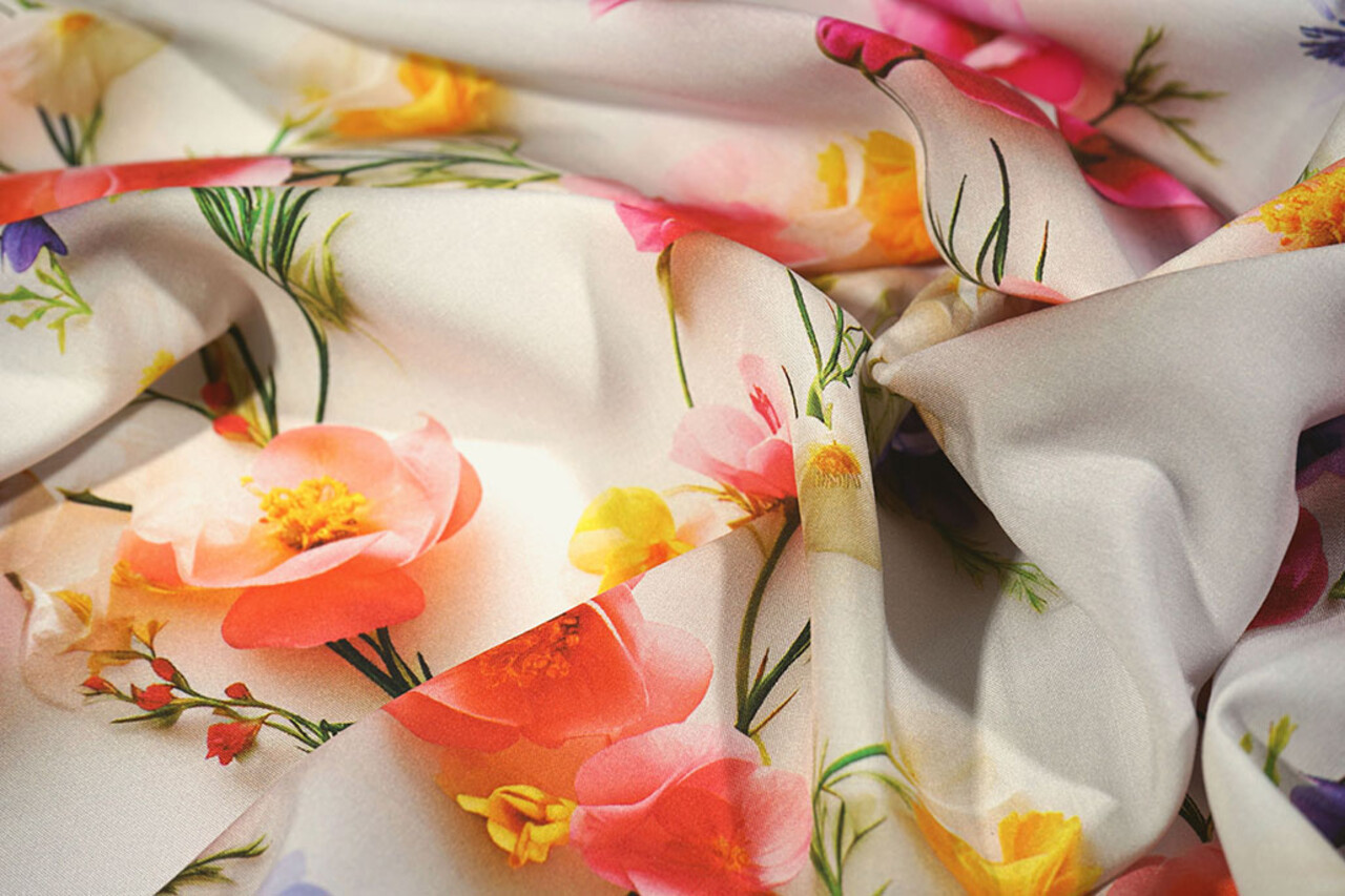 100 % Viscose Tuliora Fleurs 100 % Viscose Tuliora Fleurs