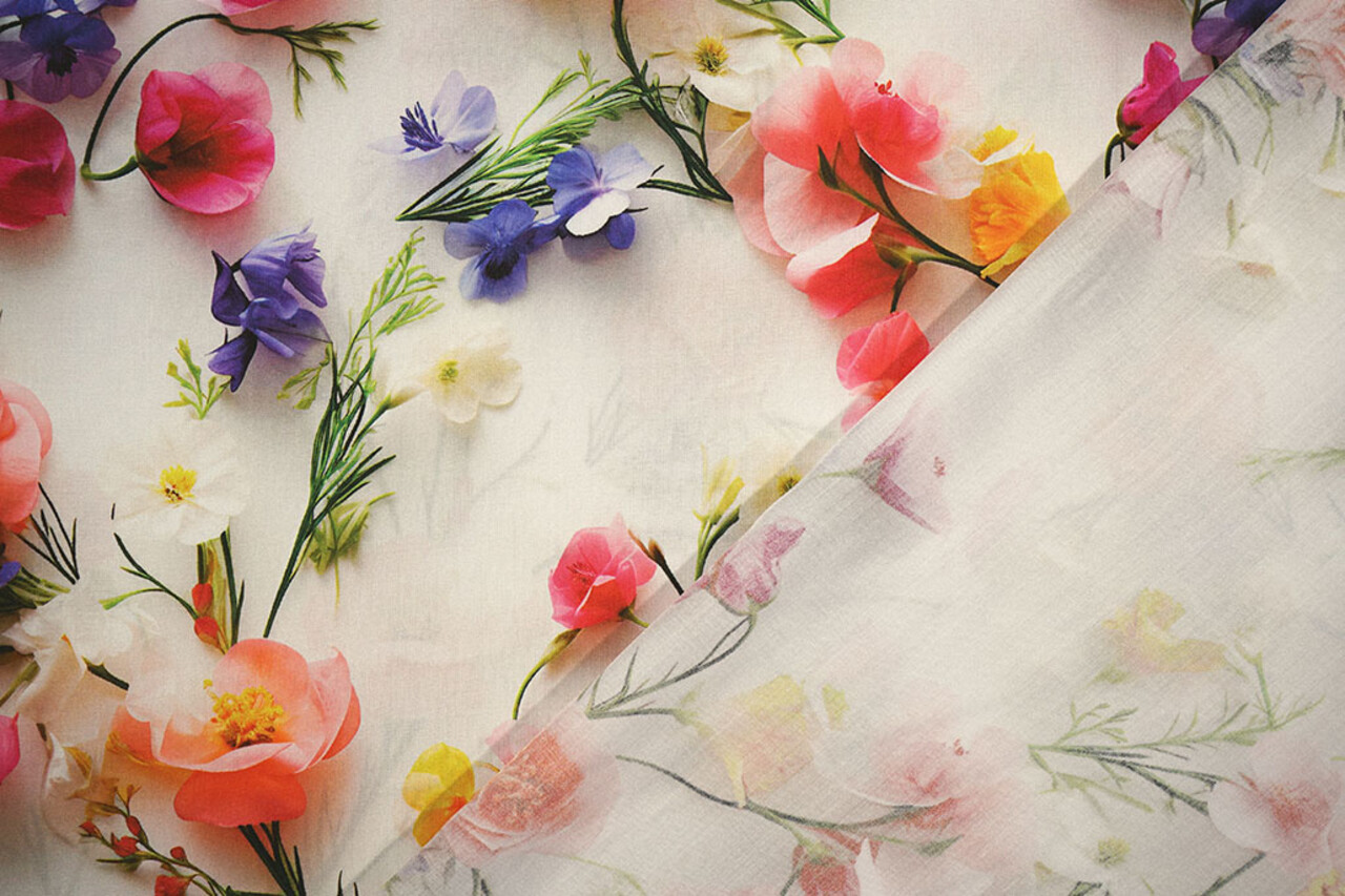 100 % Viscose Tuliora Fleurs 100 % Viscose Tuliora Fleurs