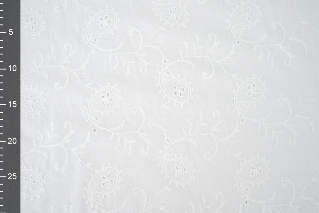 Embroidery Cotton Mae Creme