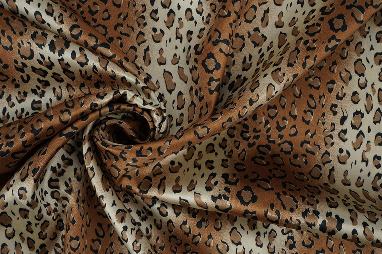 Stretch Satin Imprimé Léopard Marloes Petit Stretch Satin Imprimé Léopard Marloes Petit