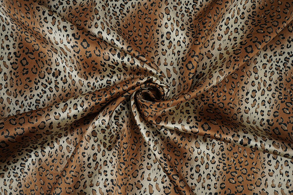Satén Elástico Estampado Leopardo Marloes Pequeño Satén Elástico Estampado Leopardo Marloes Pequeño