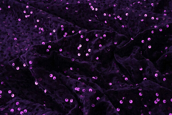 Pailletten auf Samt Dunkellila