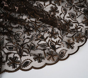 Mesh Geborduurd Pailletten Naomi Bruin Mesh Geborduurd Pailletten Naomi Bruin