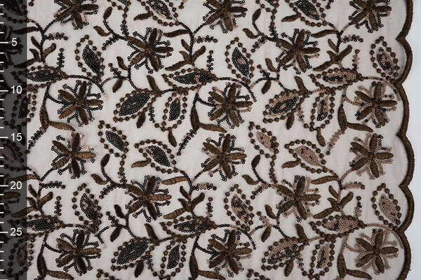 Mesh Geborduurd Pailletten Naomi Bruin Mesh Geborduurd Pailletten Naomi Bruin