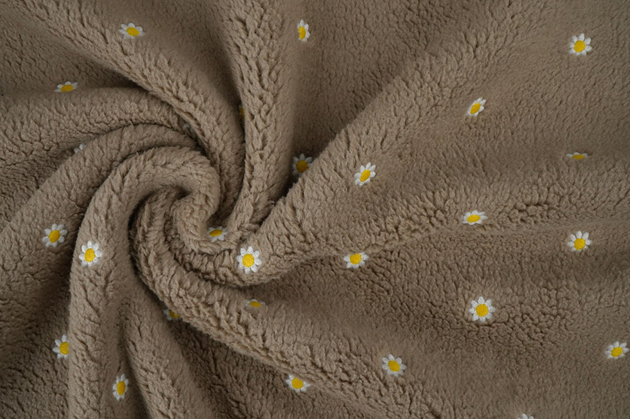 Oeko-Tex® Teddy Stof Geborduurd Bloemen Camilla Taupe Oeko-Tex® Teddy Stof Geborduurd Bloemen Camilla Taupe