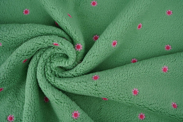 Oeko-Tex®  Teddy Tissu Brodé Fleurs Camilla Vert