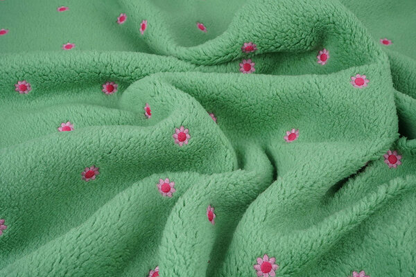 Oeko-Tex® Teddy Tessuto Ricamato Fiori Camilla Verde Oeko-Tex® Teddy Tessuto Ricamato Fiori Camilla Verde