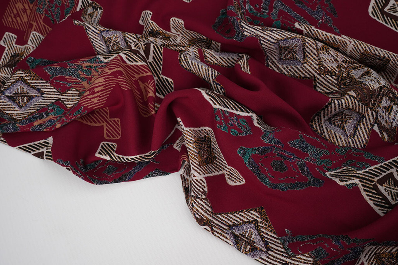 100% Viskose Leonora Bordeaux 100% Viskose Leonora Bordeaux