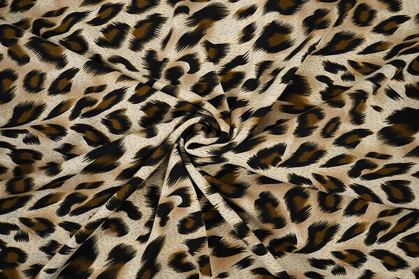 Feiner Crêpe Panther Swipes 2