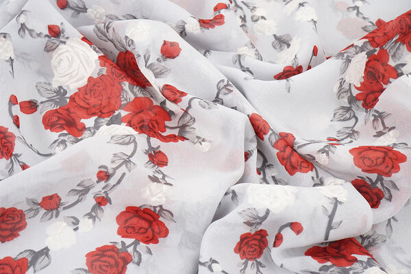 Chifón Flores Malina Plateado