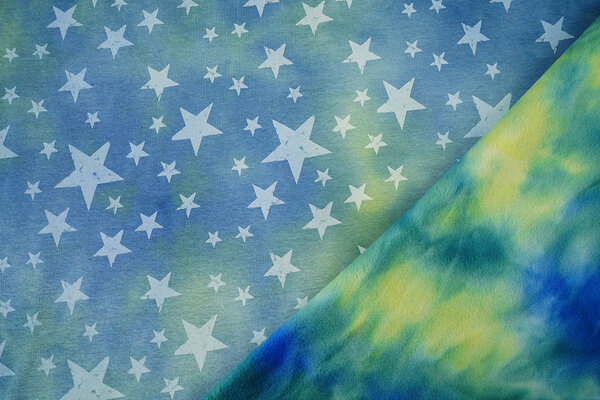 Sweatstoff Tie Dye Sterne Grün Jeans