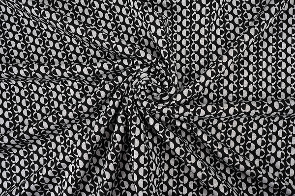 Viscose Punta Di Roma Geo Print 1 Viscose Punta Di Roma Geo Print 1