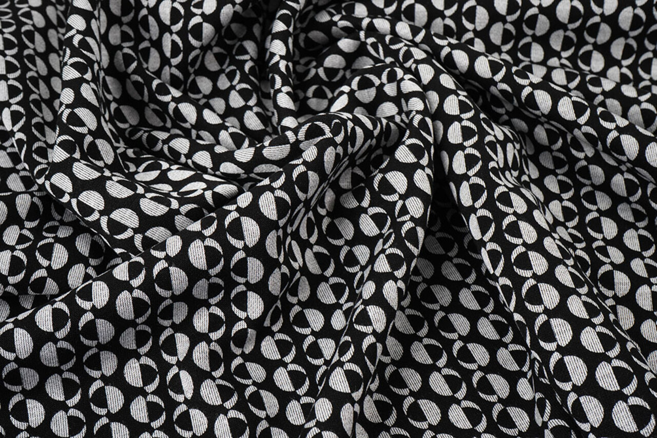 Viscose Punta Di Roma Geo Print 1 Viscose Punta Di Roma Geo Print 1