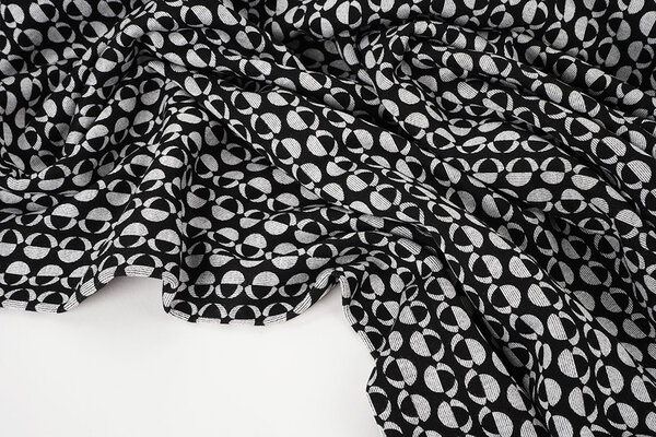 Viscose Punta Di Roma Geo Print 1 Viscose Punta Di Roma Geo Print 1