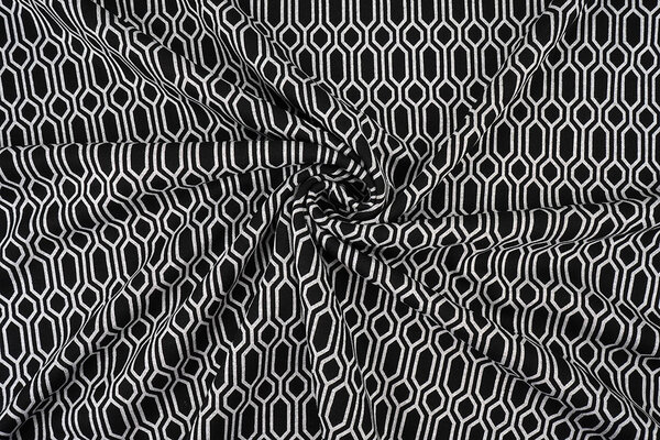 Viscose Punta Di Roma Geo Print 3 Viscose Punta Di Roma Geo Print 3