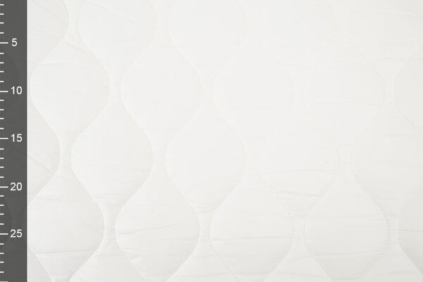 Doppelseitig Gesteppter Stoff Off-White Doppelseitig Gesteppter Stoff Off-White
