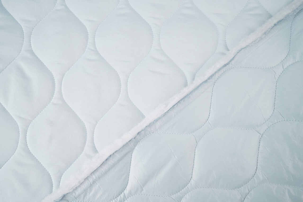 Double-sided Quilted Fabric Light Grey Jeans Double-sided Quilted Fabric Light Grey Jeans