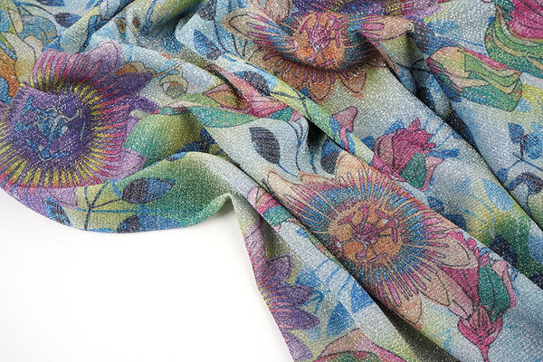 Lurex Dans Bedrukt Floral Shimmer Licht Blauw Lurex Dans Bedrukt Floral Shimmer Licht Blauw