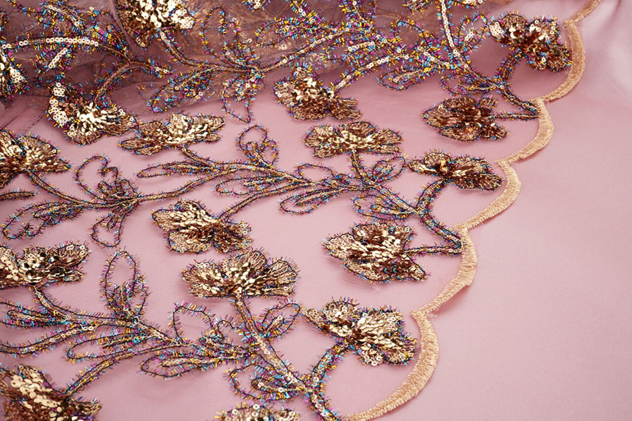 Mesh Geborduurd Pailletten Maharani Roze Mesh Geborduurd Pailletten Maharani Roze