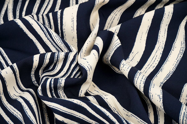 Fijne Crêpe Novara Marine Blauw