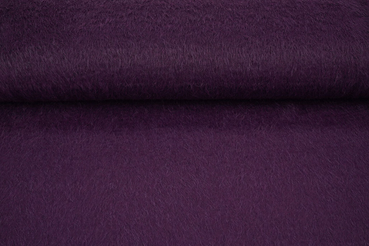 Flauschiger Alpaka Aubergine Flauschiger Alpaka Aubergine
