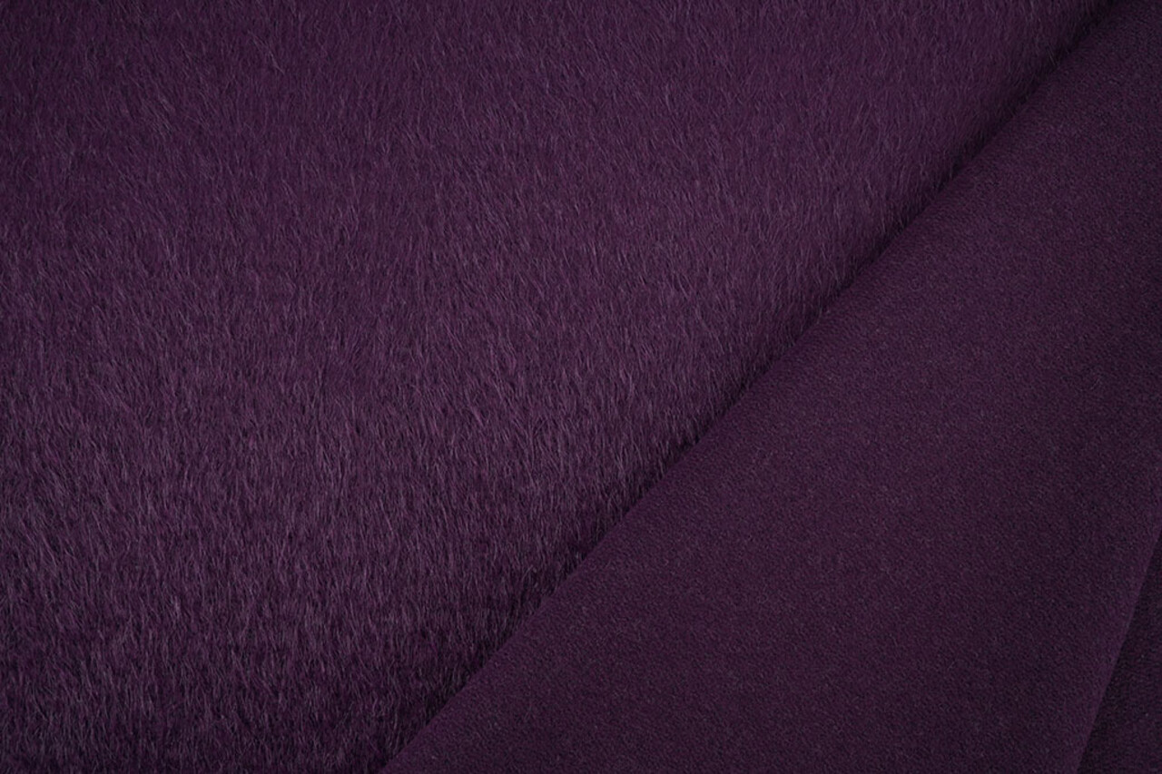 Flauschiger Alpaka Aubergine Flauschiger Alpaka Aubergine