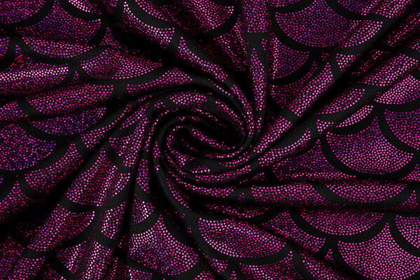 Folienjersey Mermaid Fantasy Alpenveilchen auf Schwarz Folienjersey Mermaid Fantasy Alpenveilchen auf Schwarz