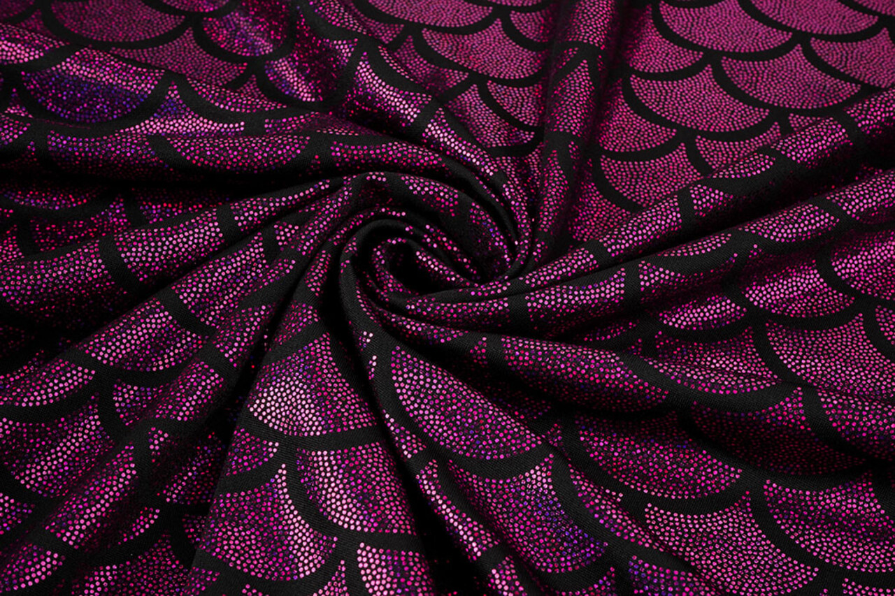 Lamé Mermaid Fantasy Cyclaam op Zwart Lamé Mermaid Fantasy Cyclaam op Zwart