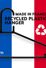 IRIS Plastic Hangers, Set van 50 kledinghangers, Zwart, BPA-vrij, Kasten, Dikke, Resistent, CHM-39