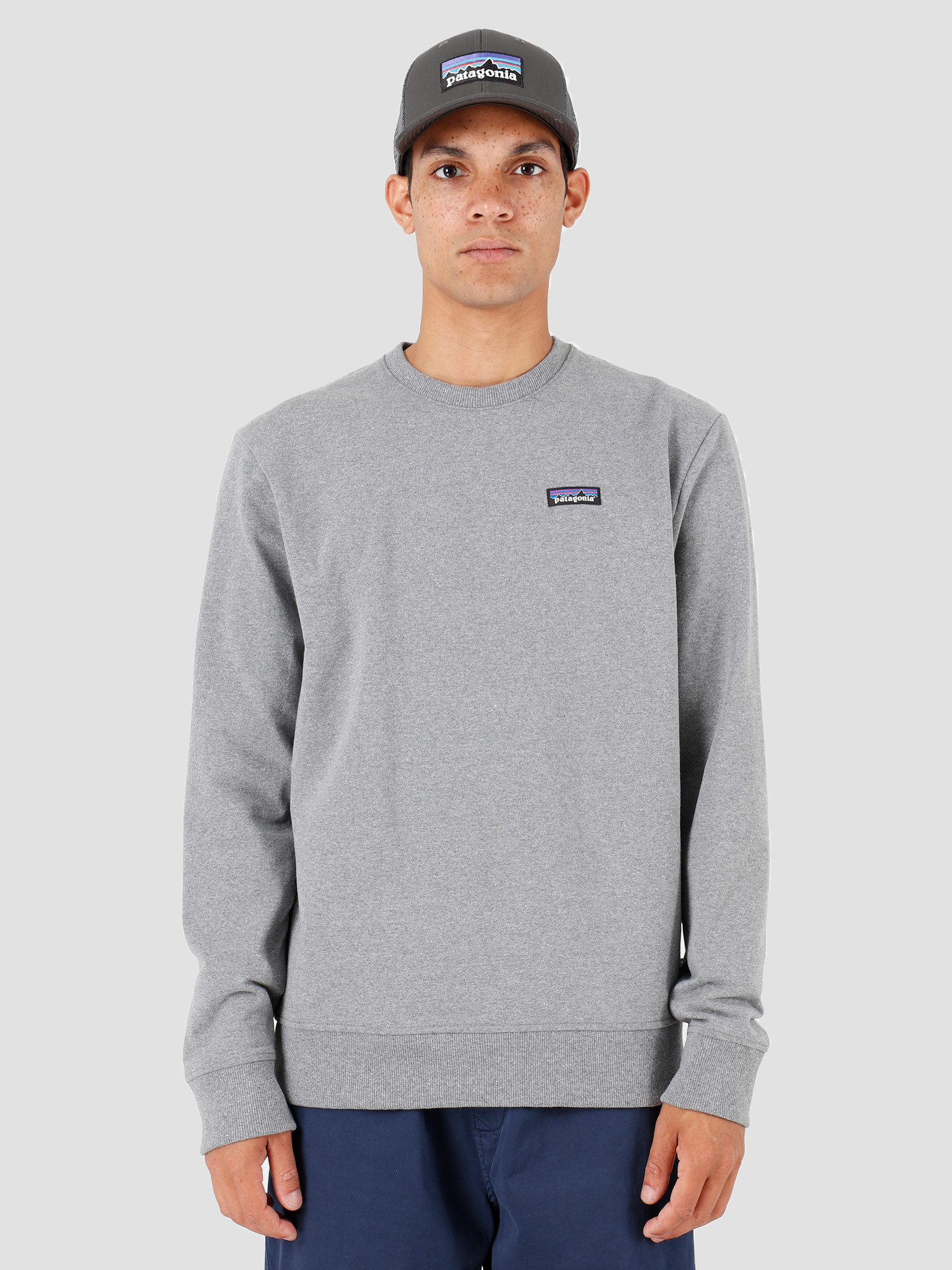 patagonia white sweatshirt