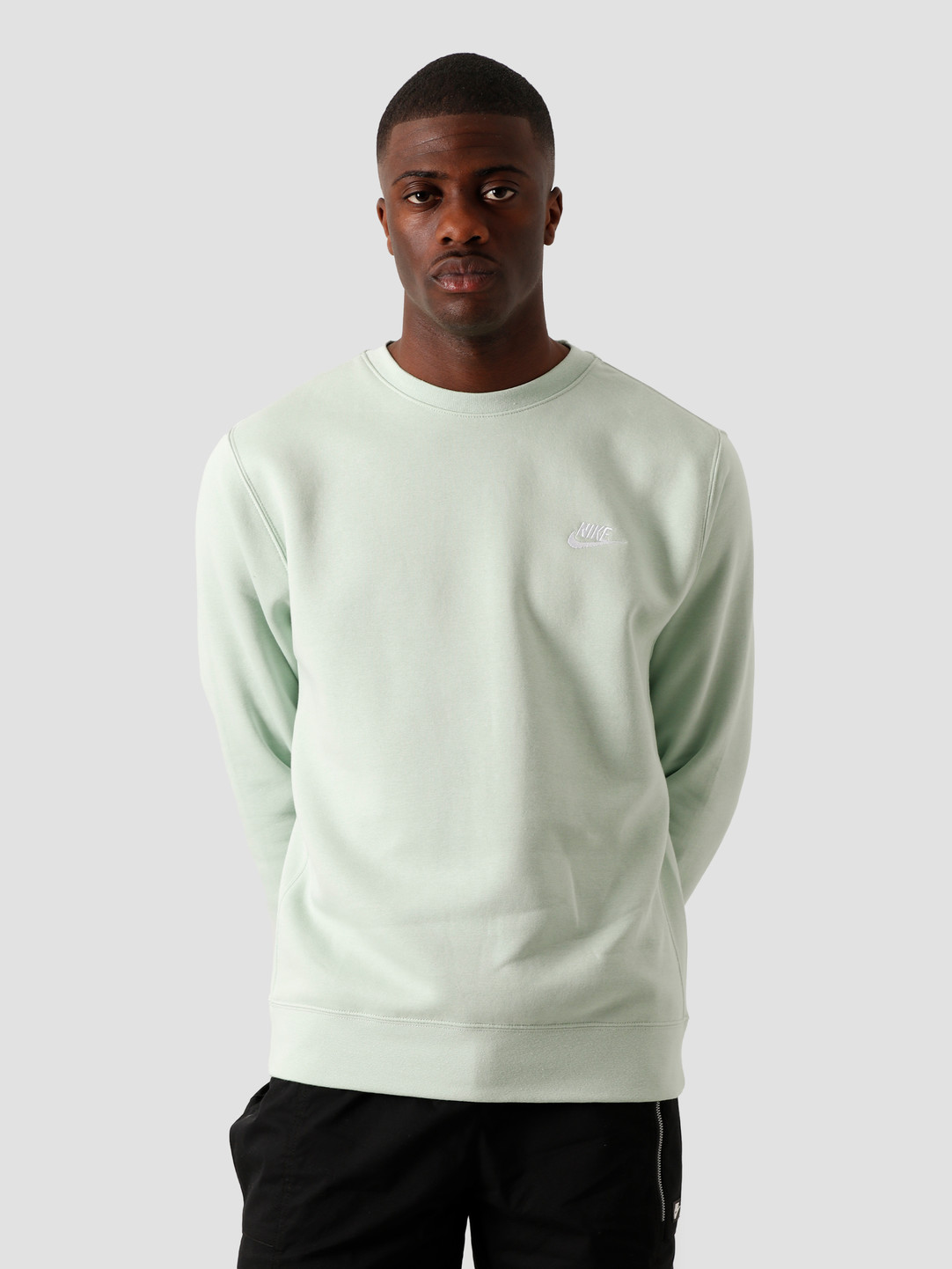 nsw club crew neck pistachio frost white