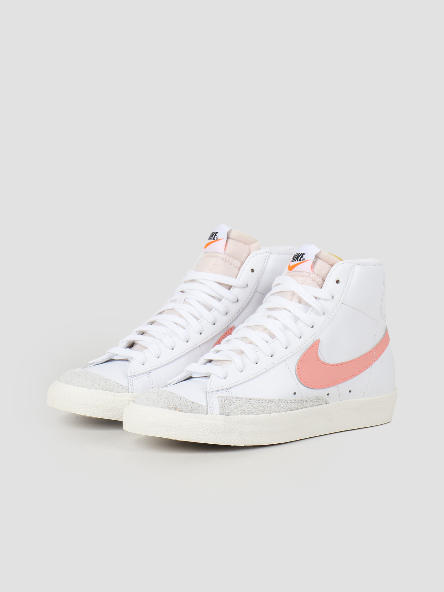 nike blazer mid 77 pink