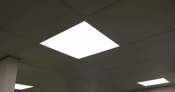 Aigostar LED-Leuchten LED Panel 60x60 40W 3000K 4000Lm inkl. Trafo 1.5m Netzkabel. 5 Jahre Garantie - flimmerfrei Aigostar LED-Leuchten LED Panel 60x60 40W 3000K 4000Lm inkl. Trafo 1.5m Netzkabel. 5 Jahre Garantie - flimmerfrei