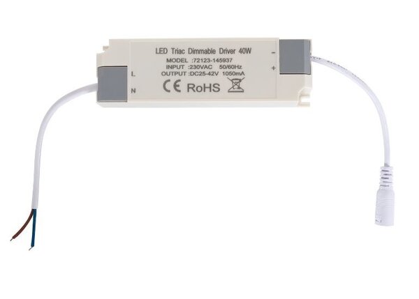LEDKIA – Moderne und energieeffiziente LED-Beleuchtung Triac Trafo dimmbar - 36W/40W - 30-42V Output - 1000mA - für LED Panel - flimmerfrei LEDKIA – Moderne und energieeffiziente LED-Beleuchtung Triac Trafo dimmbar - 36W/40W - 30-42V Output - 1000mA - für LED Panel - flimmerfrei