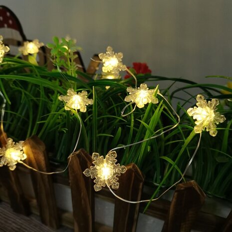 Modee Lighting Weihnachtslichterkette mit Schneeflocken - 1,2 Meter - 10 LEDs - Batteriebetrieben