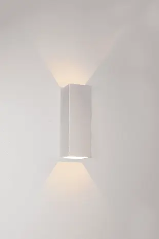 Artdelight LED-Wandleuchte Weiß – VEGAS150 – Nach oben und unten schwenkbar – IP65 – 2 x 2,3 W, 2700 K – 150 mm