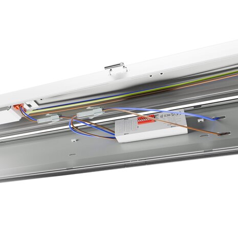 Spectrum LED-Feuchtraumleuchte Wannenleuchte IP65 - 150cm - 52W 9100 Lumen - 6000K 865 Tageslicht Weiss | IK10 - Modulär Anschließbar Durchgangsverdrahtung