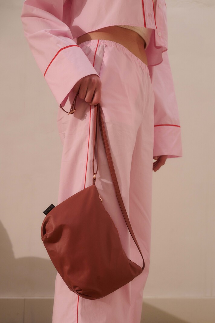 Cross body Feel Good Baggy - Red Wood